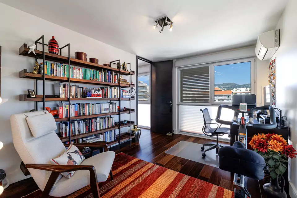 library or office at 4 ave Cyrille Besset, Nice duplex penthouse