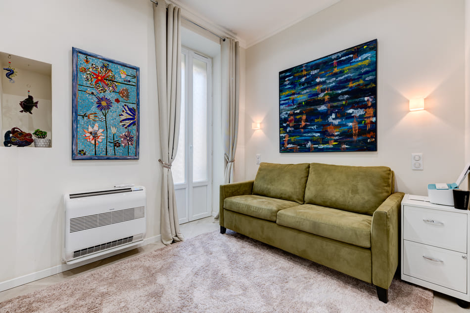 Second bedroom with window bathroom and laundry area 10 Rue Chauvain Nice