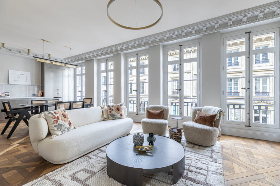 The living room in the rue du Bac fractional apartment
