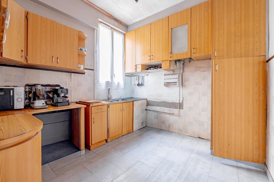 11-rue-bailly kitchen