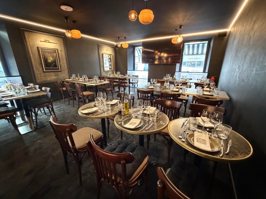 Le Carré d'Or set for Thanksgiving Dinner in Nice