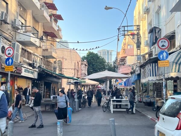 Looking down the Levinsky Street Market