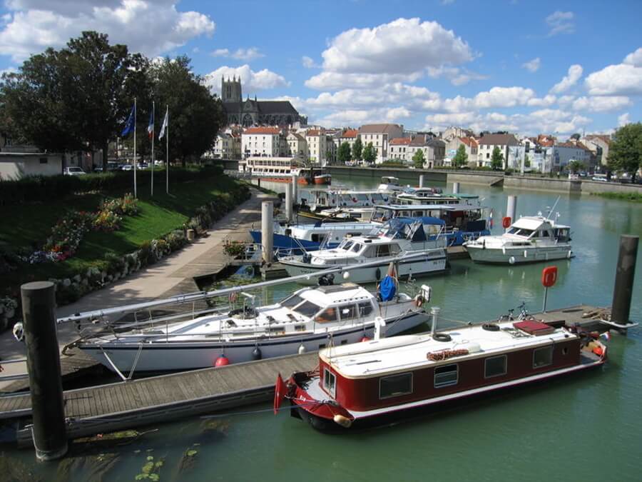 The harbor in Meaux, France