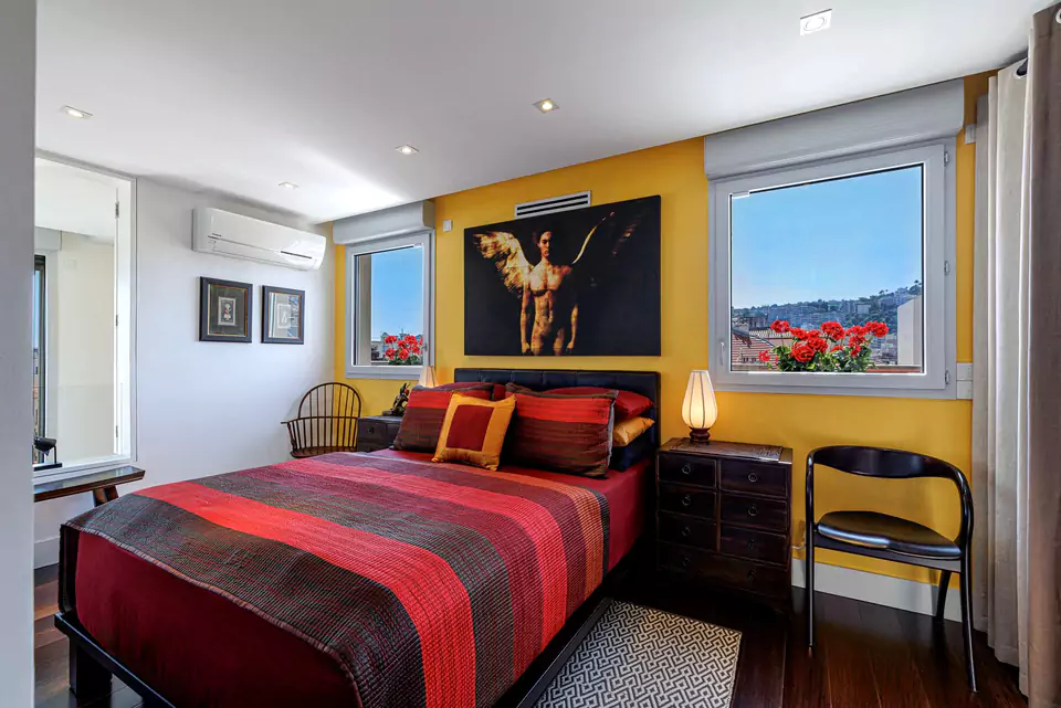 Sunny bedroom 4 ave Cyrille Besset, Nice duplex penthouse