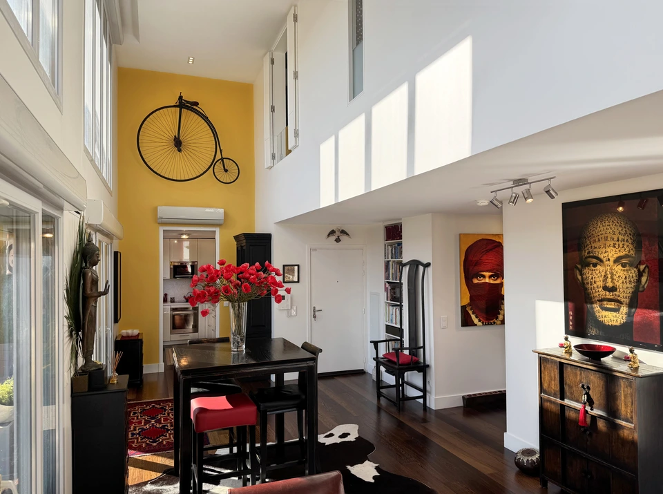 Bright living area with tons of windows 4 ave Cyrille Besset, Nice duplex penthouse