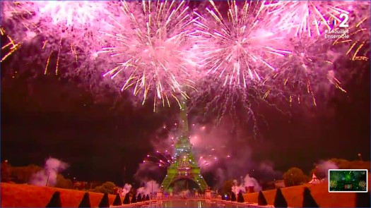 Parler Paris Nouvellelettre® by Adrian Leeds - Parisian Fireworks on the Tour Eiffel