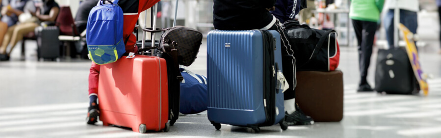 Luggage being handled by baggage services at SNCF