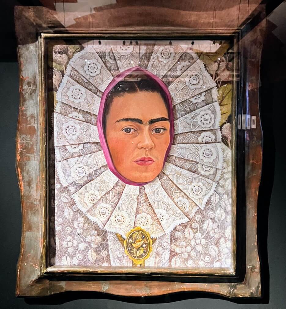 Frida Kahlo, Au-delà des Apparences exhibit at the Palais Galliera