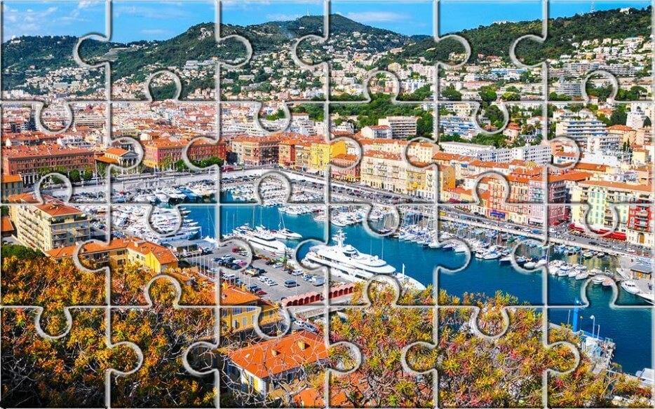 A photo of Nice turned into a jigsaw puzzle
