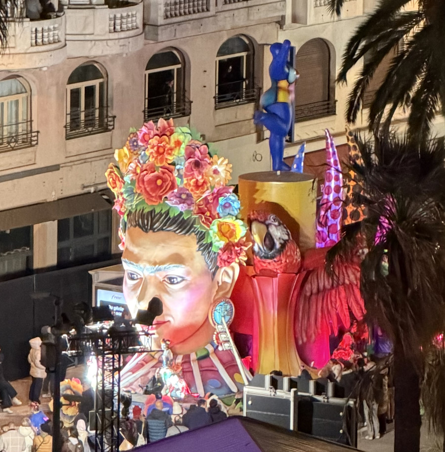 Frieda Kahlo float in the Nice Carnaval Parade 2026