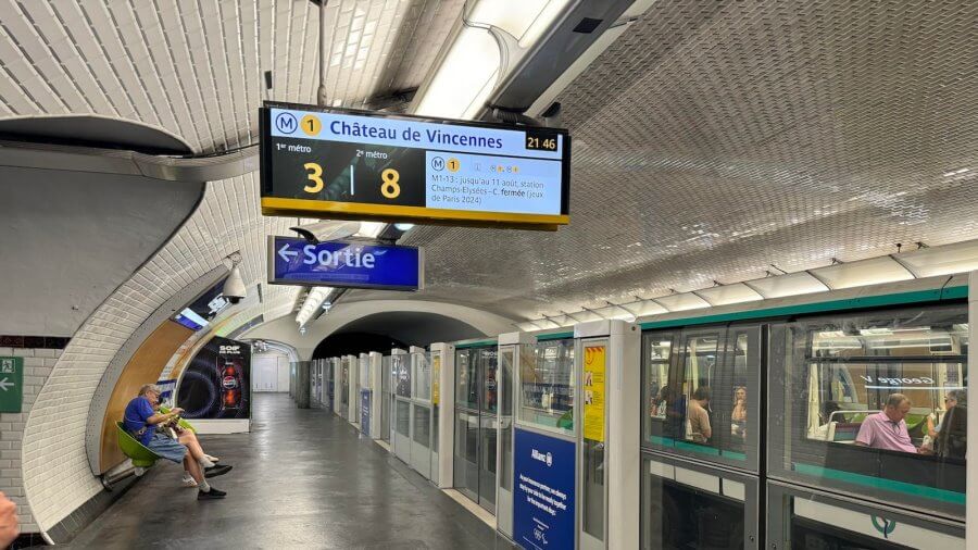 Paris' Metro as an example of quality infrastructure