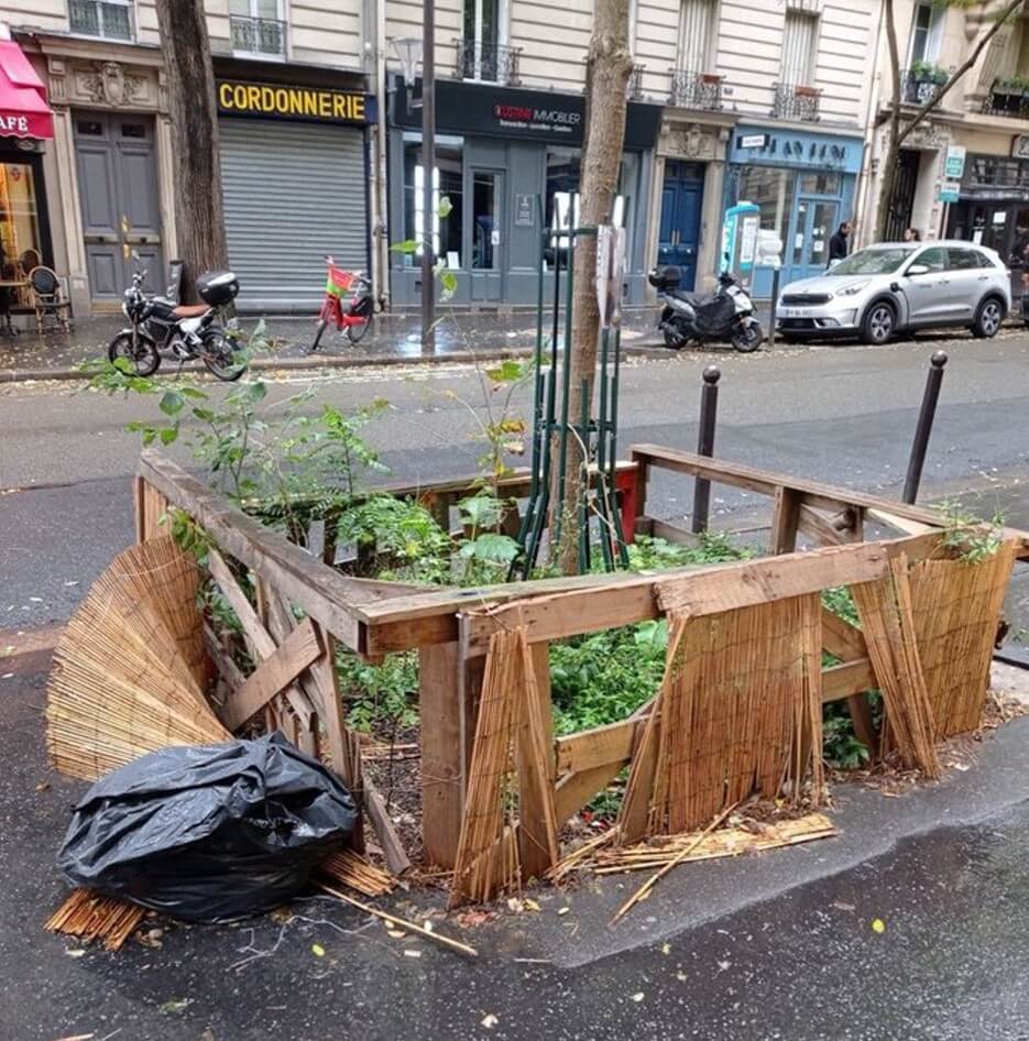 Present day street landscaping in disrepair in Paris