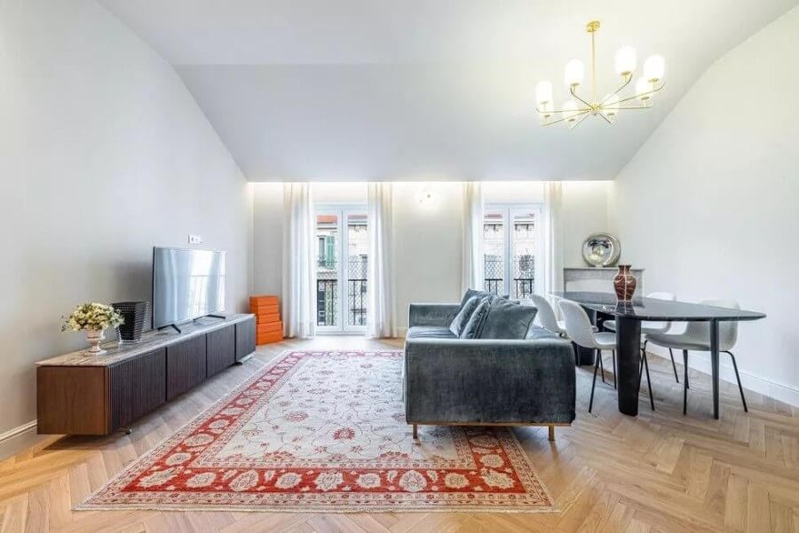 ALG For Sale: 2-bedroom in Nice on avenue du Maréchal Foch https://adrianleeds.com/explore-properties-for-sale/on-the-market/two-bed-bath-nice/