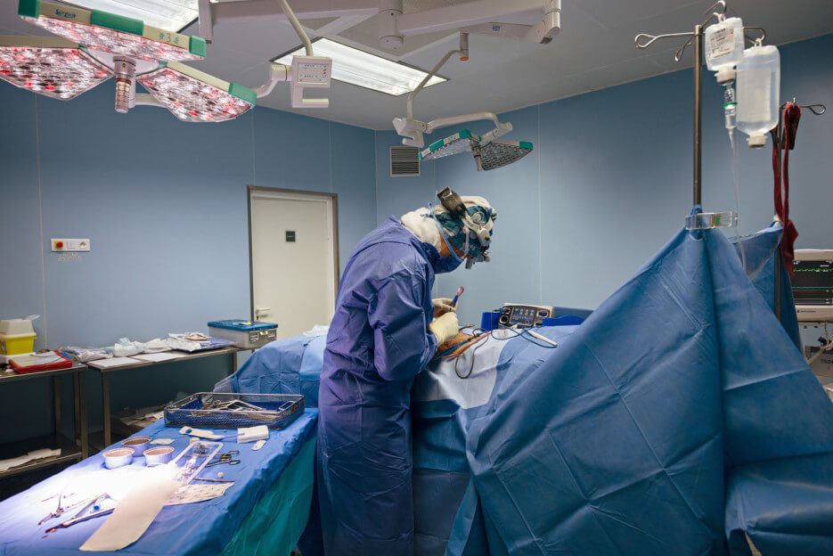The surgery room at the Clinique International du Parc Monceau in Paris