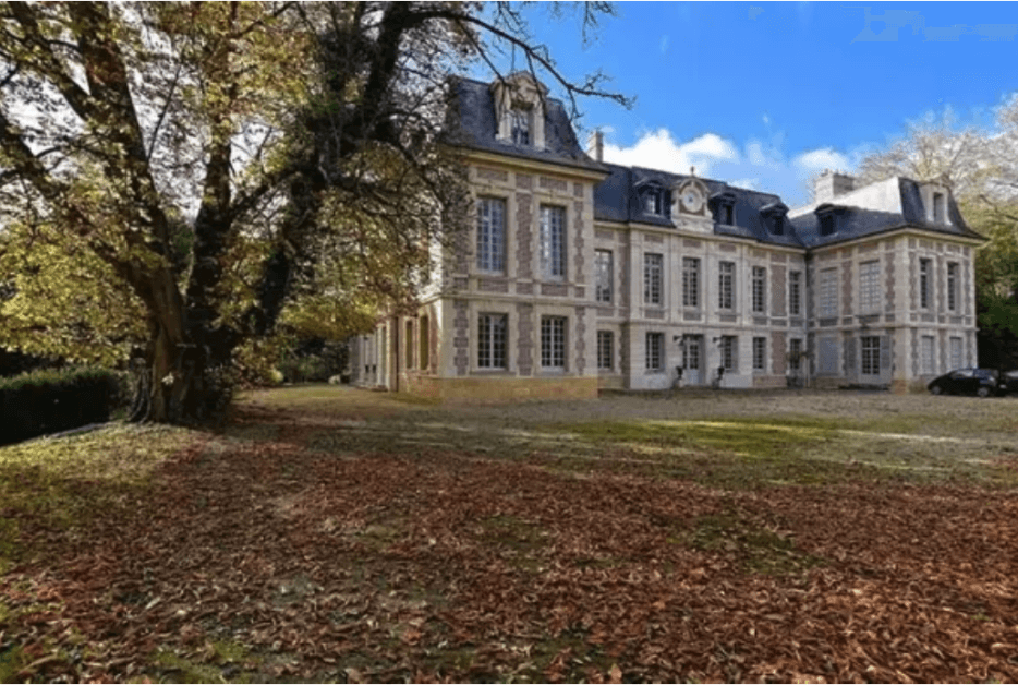 Château for sale in Villiers-le-Bâche, Ile-d-France, 15,750,000€