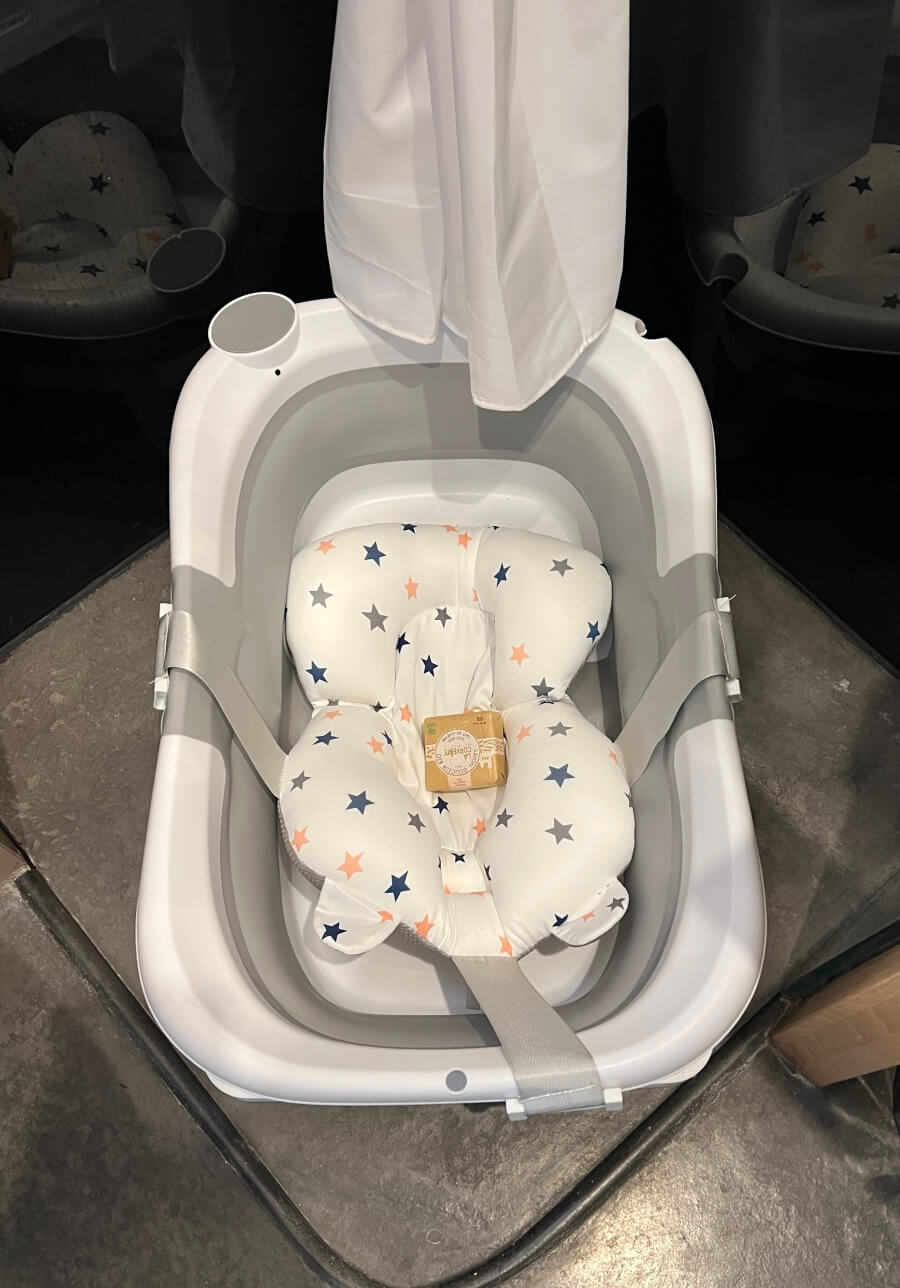 Baby bathtub for Baby Leeds