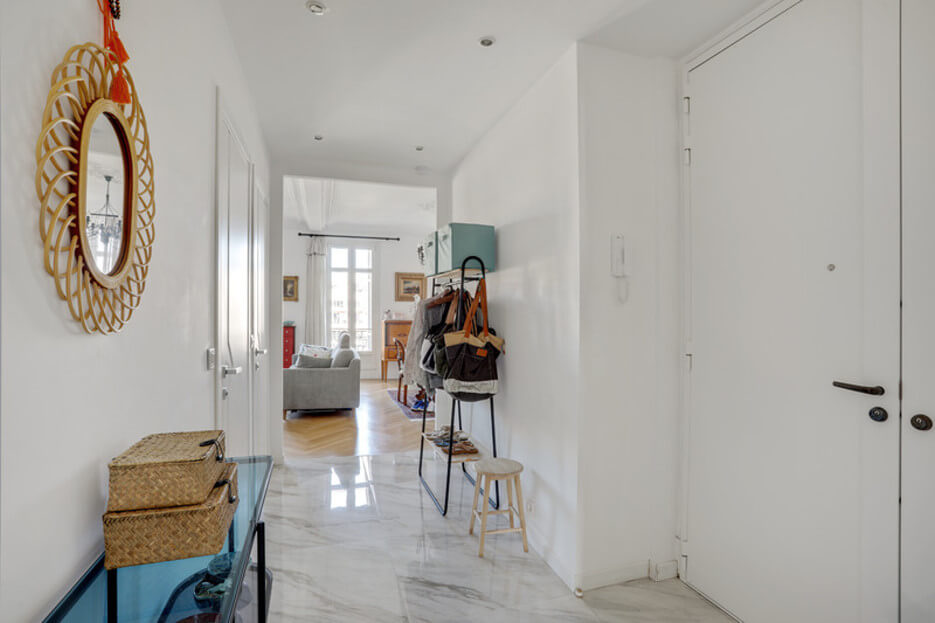 Entry hall of the apartment for sale in Nice, France