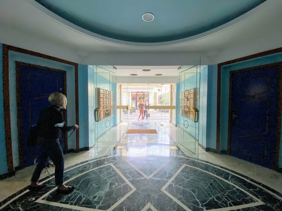 Looking toward the front entry in the lobby of Le Palais du Soleil fractioanal property in Nice
