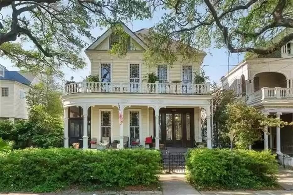 House For sale on Saint Charles Avenue $1,525,000