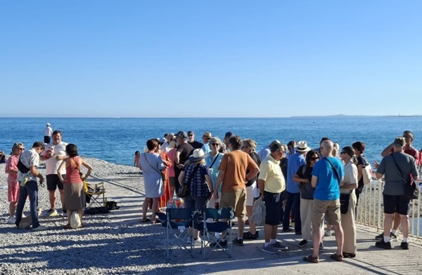 Apero on the beach in Nice, France