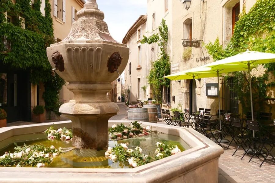 A lovely fountain in Venasque, France