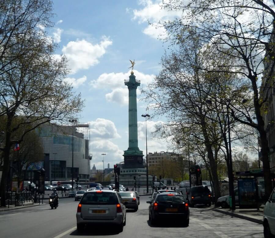 The iconic Colonne de Juillet at the Place de la Bastille in Paris