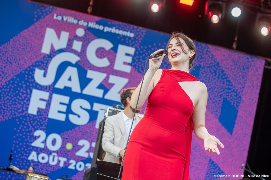 Stella Cole performing at Nice Jazz Festival 2025