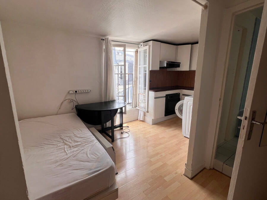 An empty Paris apartment