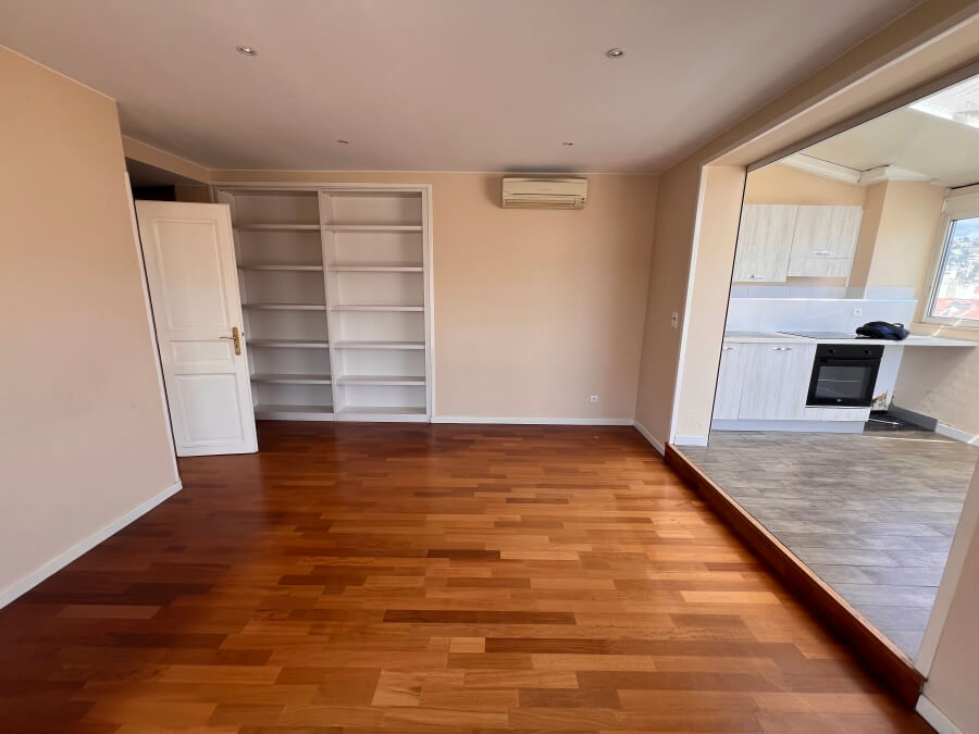 An empty Paris apartment
