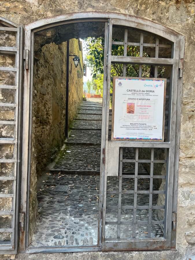Exploring Doceacqua, Italy
