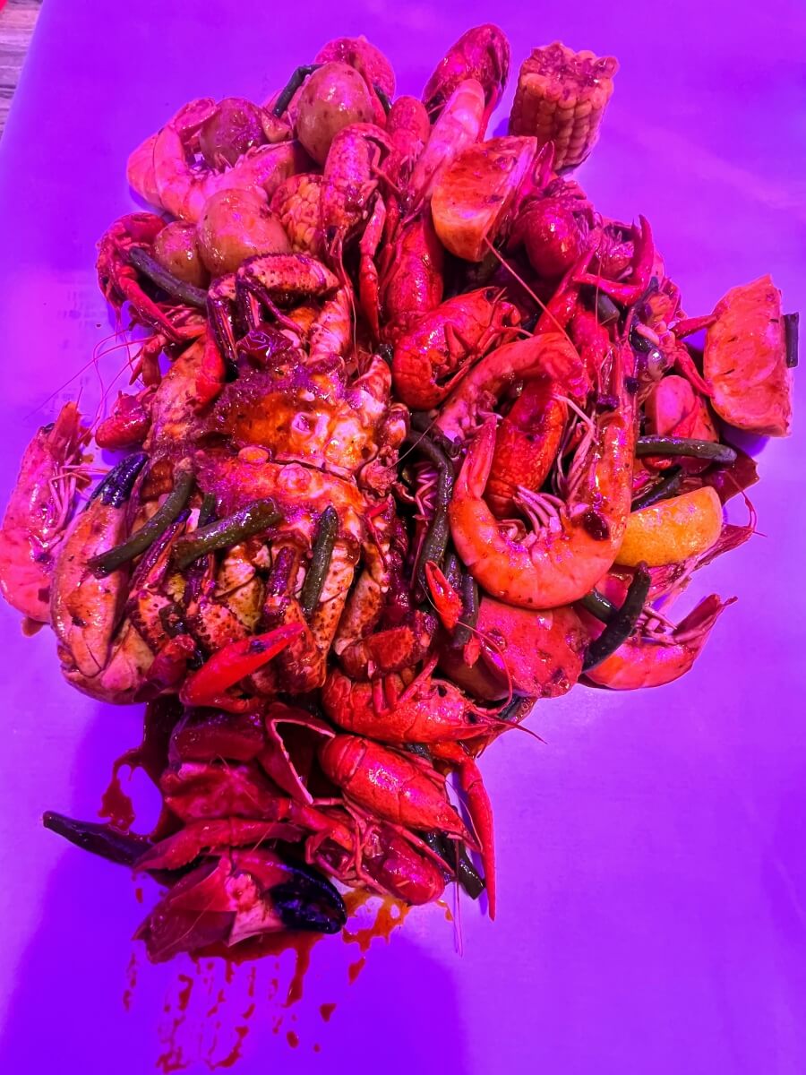 A seafood "platter" at La Folie Crabe