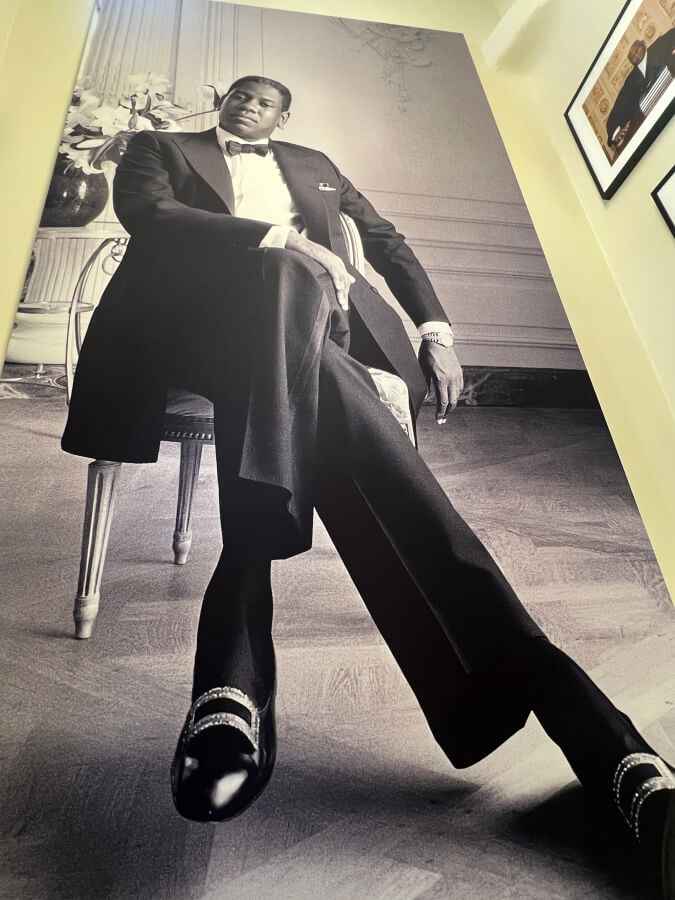 Photo of Andre Leon Talley at the SCAD exhibition