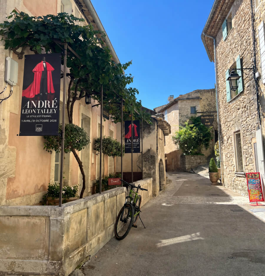 Signs for the SCAD exhibition in La Coste