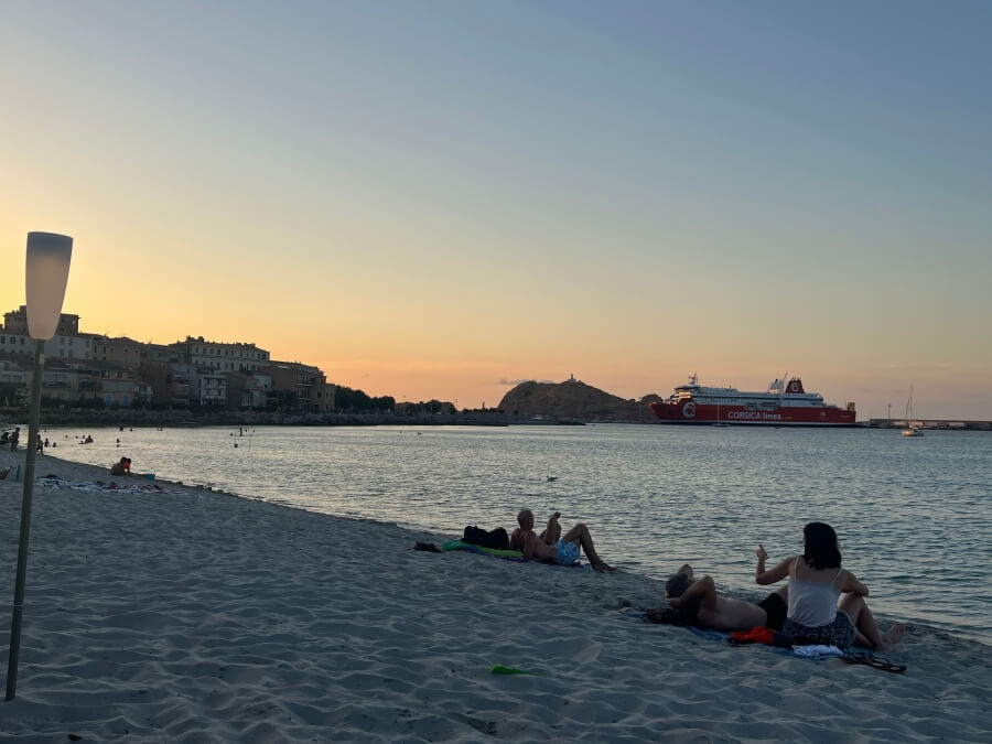 Plage Marinella in L'Île-Rousse