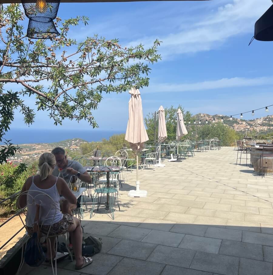 Terrace of the restaurant in Pinga