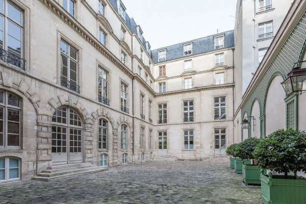 View of a Paris courtyard