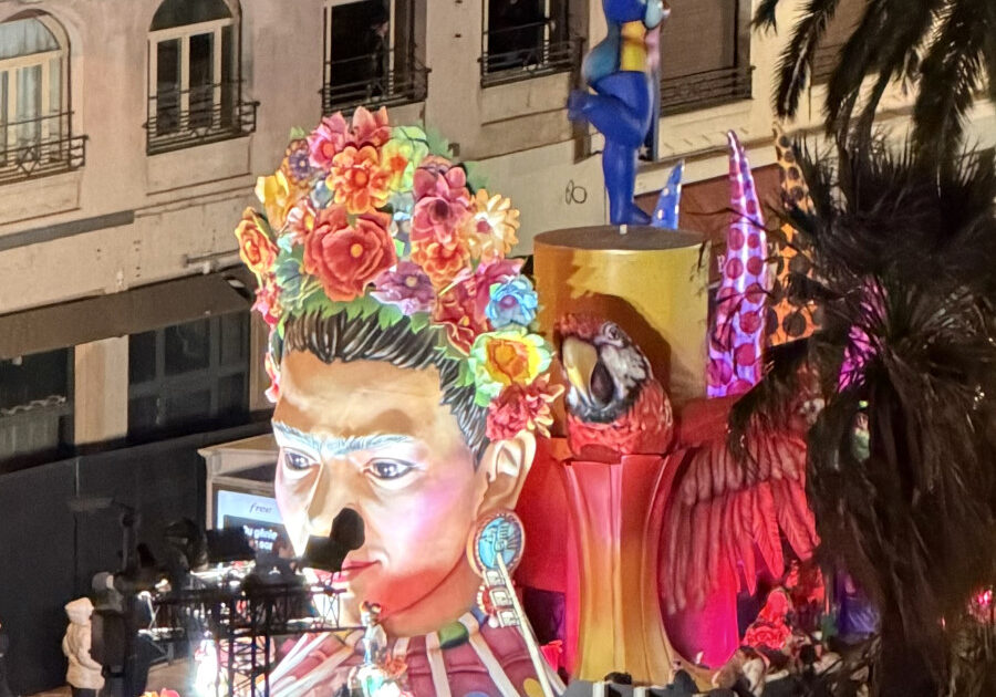 Frieda Kahlo float in the Nice Carnaval Parade 2026
