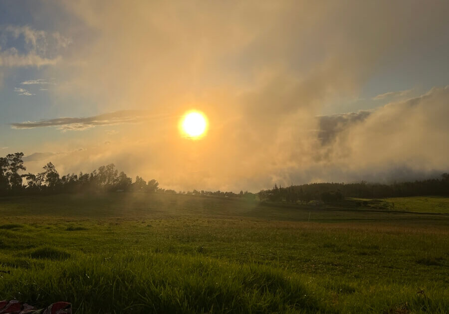 The setting sun over PoliPoli on Maui, Hawaii