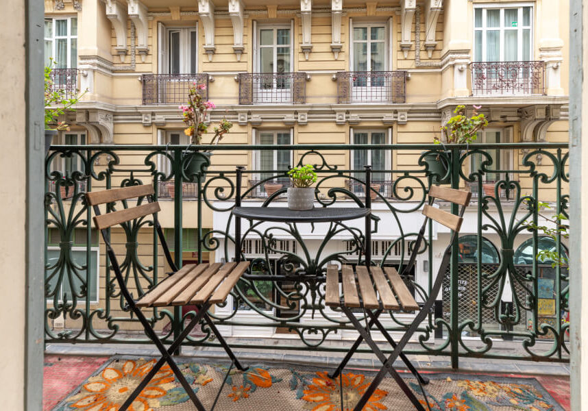 The balcony of the rue Chauvin apartment for sale in Nice