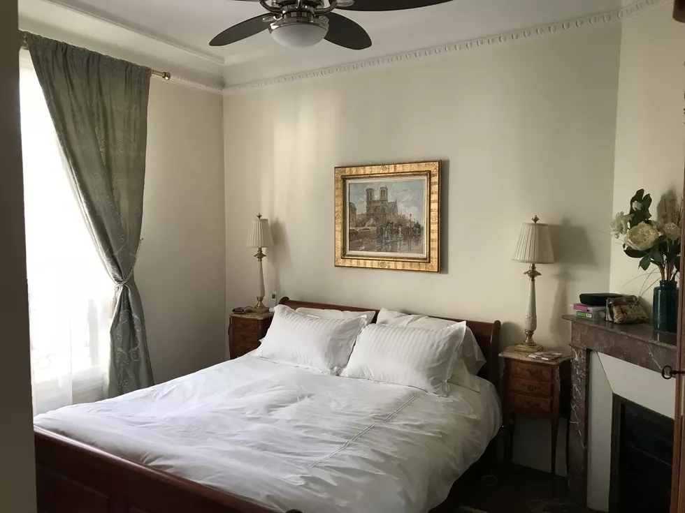 Large window in bedroom Le Petit Tresor