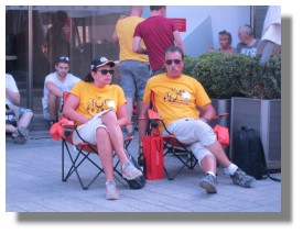 Tour de France spectators TOURDE FRANCE SPECTATORS - Paris, France