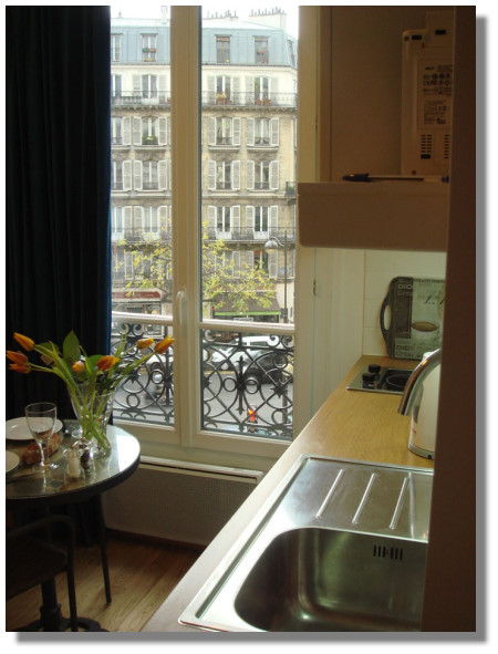 11-10-12-104-Grand-Ciel-Paris-apartment
