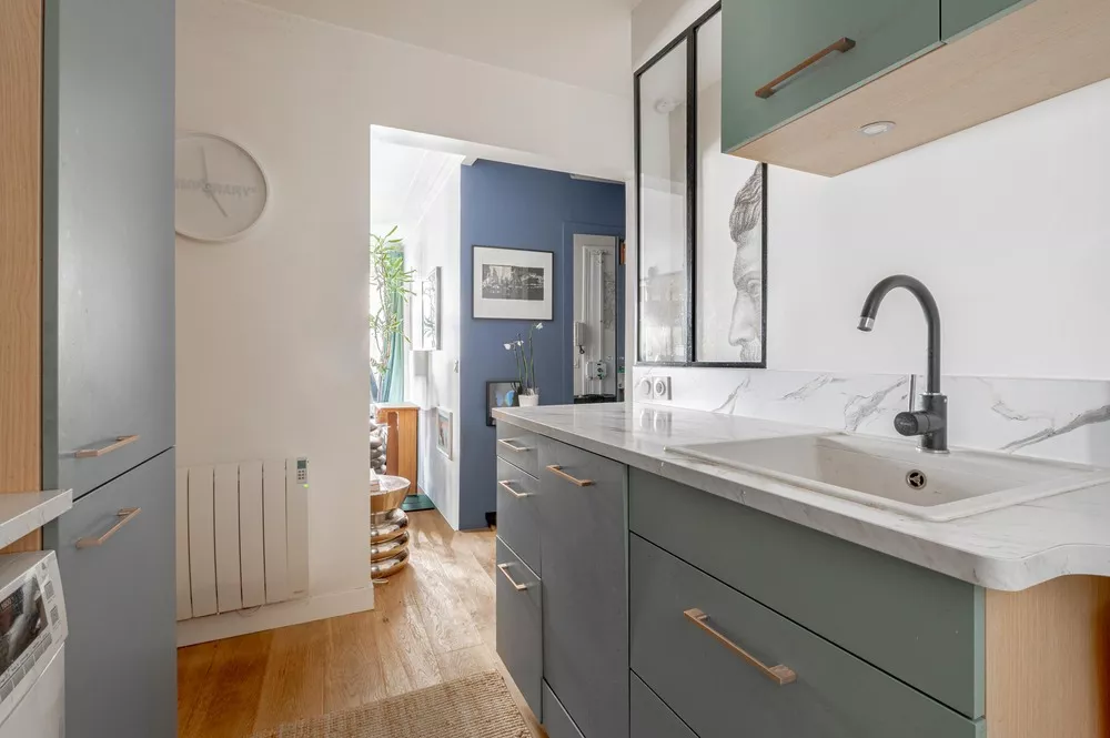 Apartment for sale on rue Sedaine in Paris
