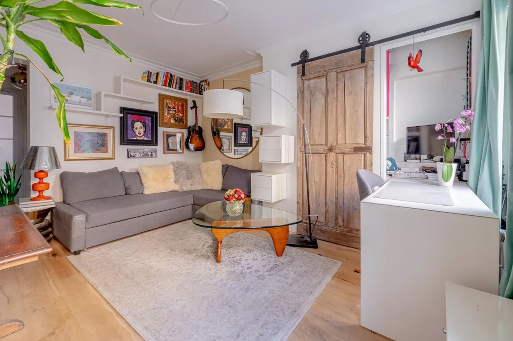 Apartment for sale on rue Sedaine in Paris