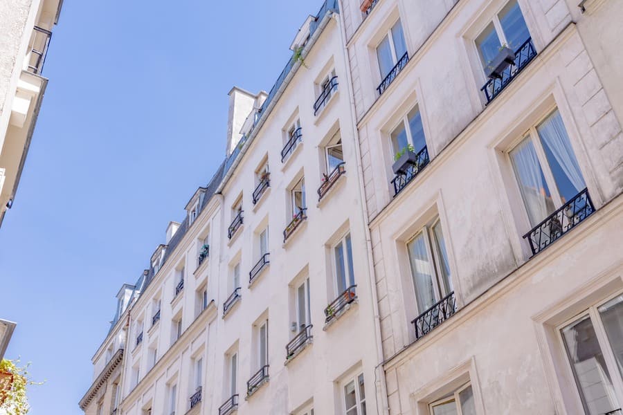 Exterior of rue Volta luxury studio
